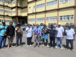 Warinussy Dampingi Kliennya, Lince Yulce Kadam Ketua TKBM Pelabuhan Manokwari Ke Polda Papua Barat.