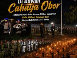 Di Bawah Cahaya Obor: Ditpolairud Polda Sulut Bersama TNI Dan Masyarakat Hadir Khidmat Renungan Suci Menyambut HUT RI Ke-81 Tahun
